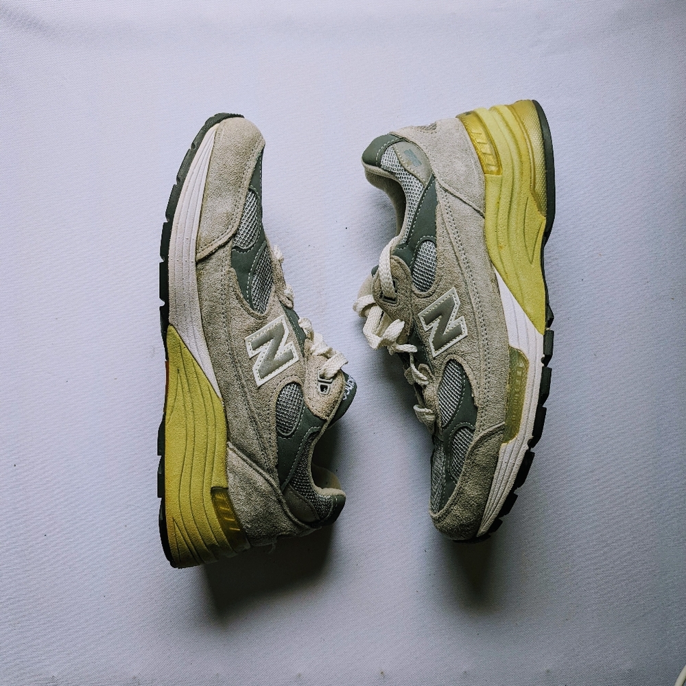 New Balance 992 x Steve Jobs Gray Yellow Green Classic Sneakers Womens Size 7.5